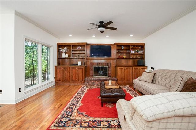 204 Fall Creek Road, Lawrence, KS 66049