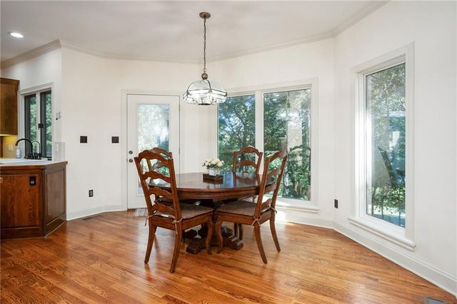 204 Fall Creek Road, Lawrence, KS 66049