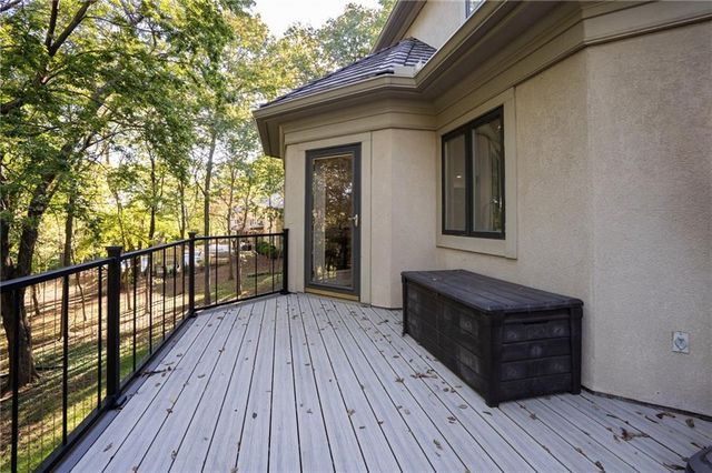 204 Fall Creek Road, Lawrence, KS 66049