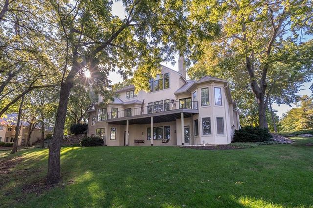 204 Fall Creek Road, Lawrence, KS 66049