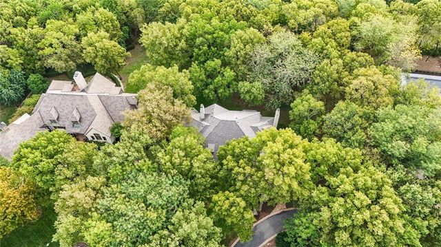 204 Fall Creek Road, Lawrence, KS 66049