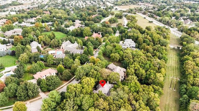 204 Fall Creek Road, Lawrence, KS 66049