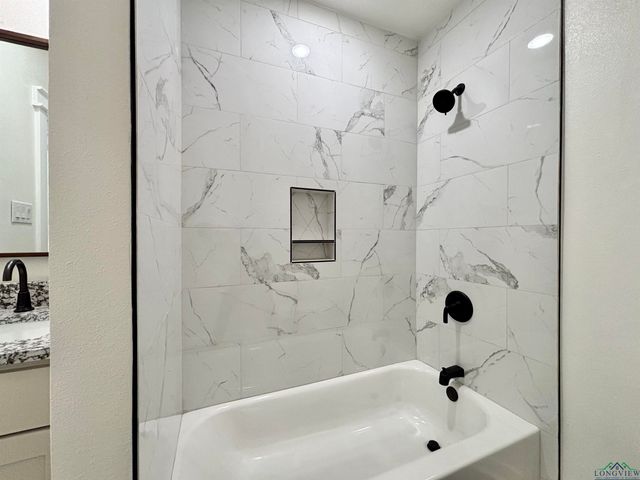 106 Maulding St, Marshall, TX 75670