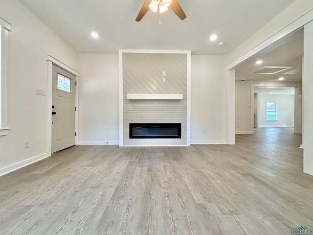 106 Maulding St, Marshall, TX 75670