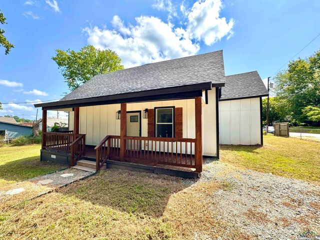 106 Maulding St, Marshall, TX 75670