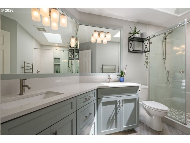 16750 Sw SPRINGWATER Ln, Beaverton, OR 97006