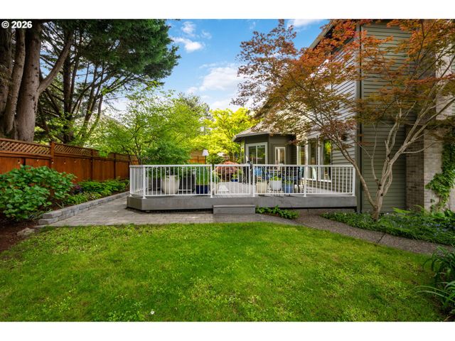 16750 Sw SPRINGWATER Ln, Beaverton, OR 97006