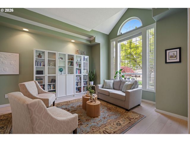 16750 Sw SPRINGWATER Ln, Beaverton, OR 97006