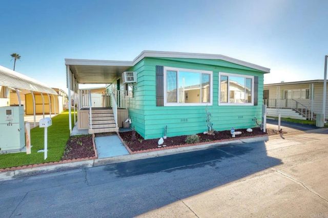 2280 E Valley Pkwy 79, Escondido, CA 92027