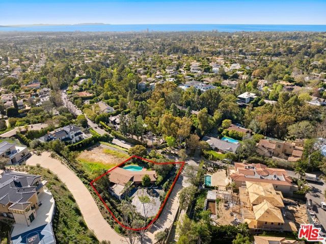 590 N Tigertail Road, Los Angeles, CA 90049