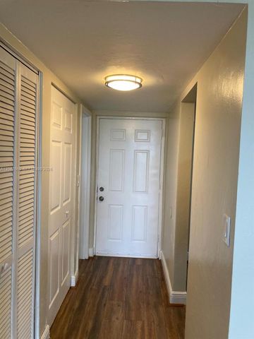 7900 Tatum Waterway Drive 305, Miami Beach, FL 33141