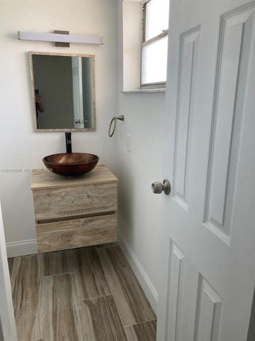 7900 Tatum Waterway Drive 305, Miami Beach, FL 33141