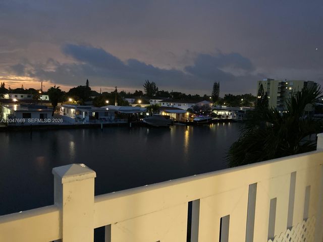 7900 Tatum Waterway Drive 305, Miami Beach, FL 33141