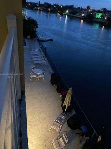 7900 Tatum Waterway Drive 305, Miami Beach, FL 33141