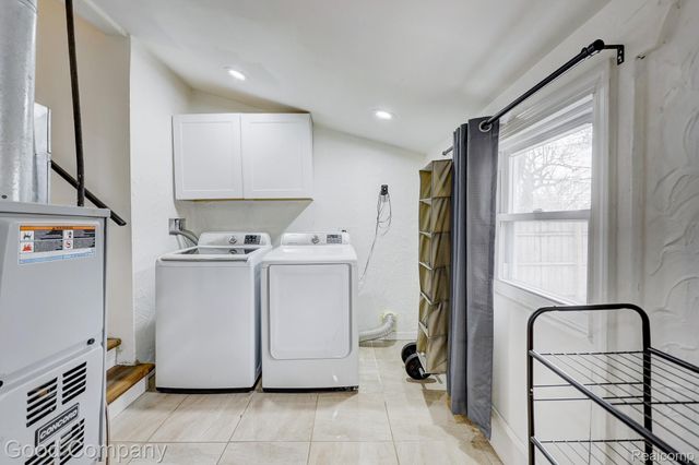 564 E Lewiston Avenue, Ferndale, MI 48220