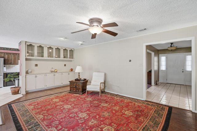 6107 Belvidere Circle, Granbury, TX 76049