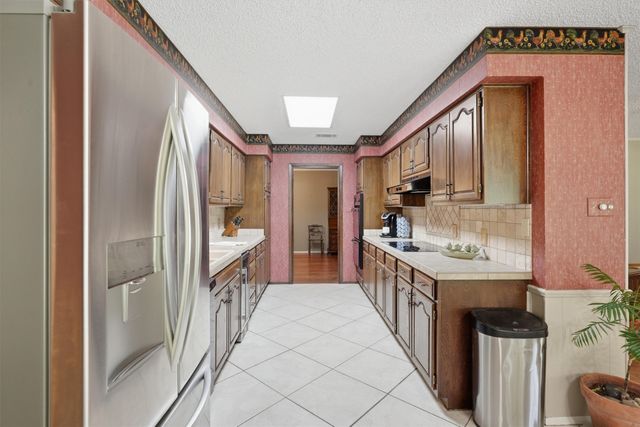 6107 Belvidere Circle, Granbury, TX 76049