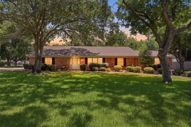 6107 Belvidere Circle, Granbury, TX 76049