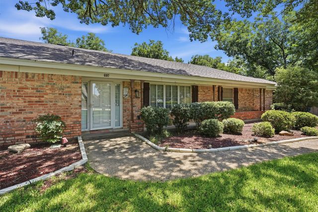 6107 Belvidere Circle, Granbury, TX 76049