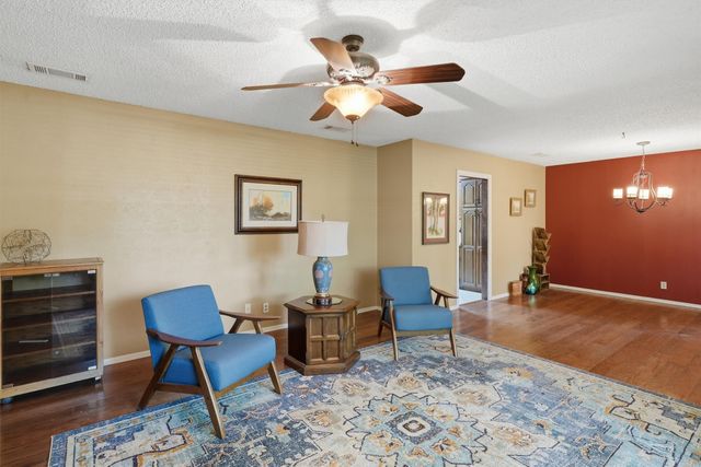6107 Belvidere Circle, Granbury, TX 76049