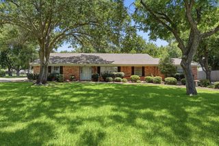 6107 Belvidere Circle, Granbury, TX 76049
