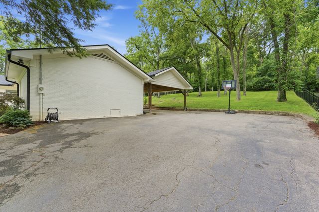 6534 Melinda Dr, Nashville, TN 37205