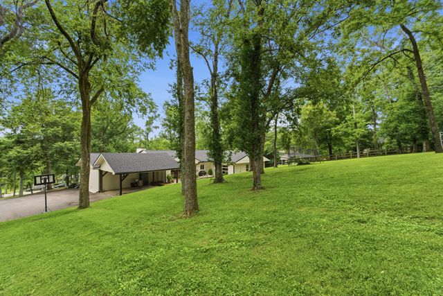 6534 Melinda Dr, Nashville, TN 37205
