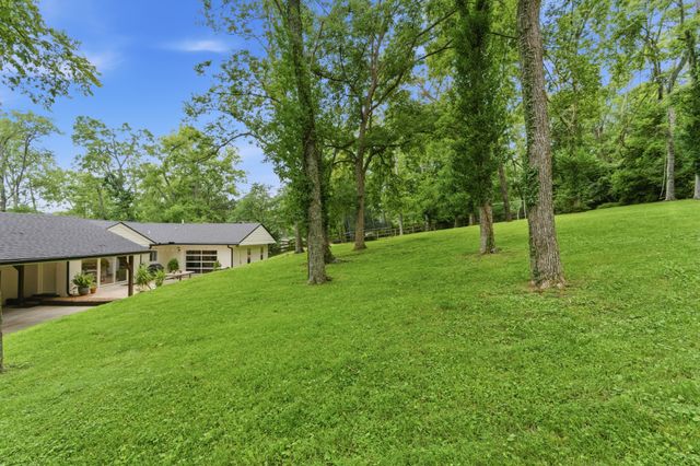 6534 Melinda Dr, Nashville, TN 37205