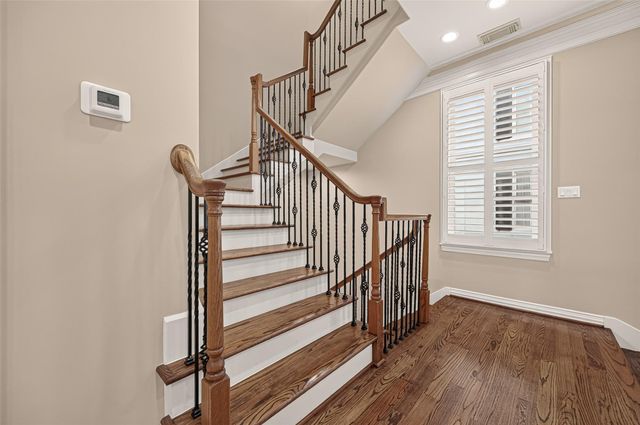 4003 Bellefontaine Street, Houston, TX 77025