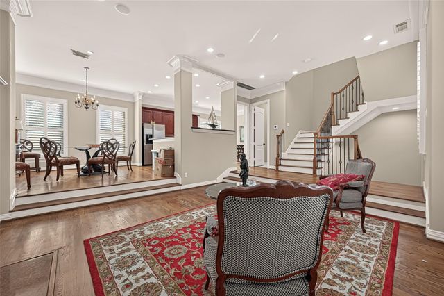 4003 Bellefontaine Street, Houston, TX 77025