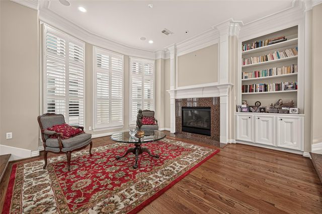 4003 Bellefontaine Street, Houston, TX 77025