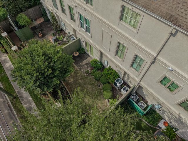 4003 Bellefontaine Street, Houston, TX 77025