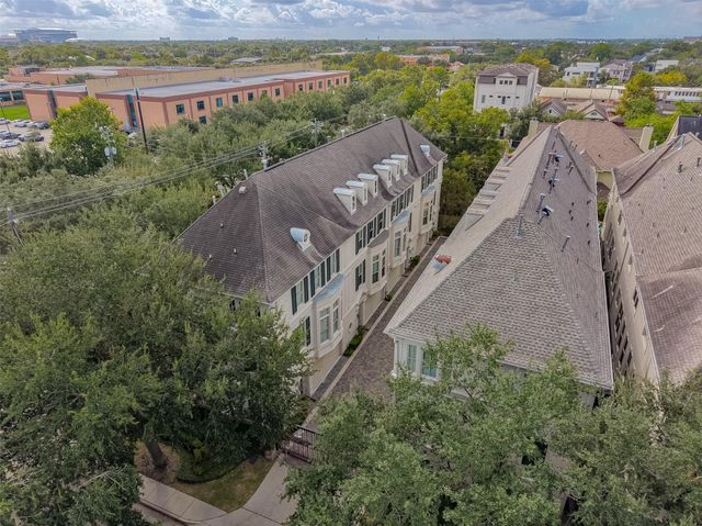 4003 Bellefontaine Street, Houston, TX 77025