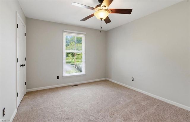 633 Rock DR, Chesapeake, VA 23323