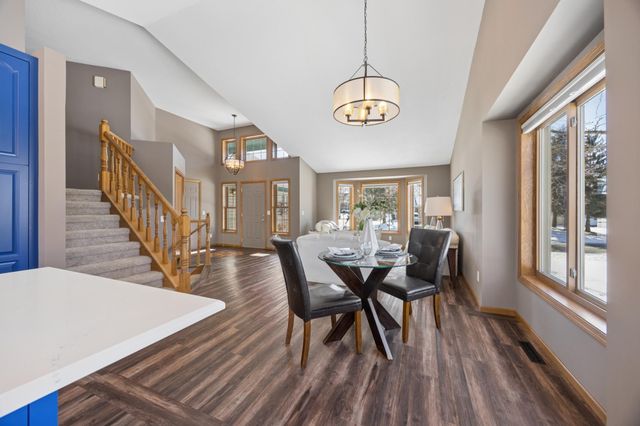 625 Mcfaddens Trail, Eagan, MN 55123