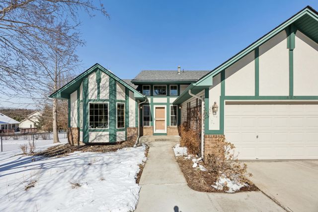 625 Mcfaddens Trail, Eagan, MN 55123