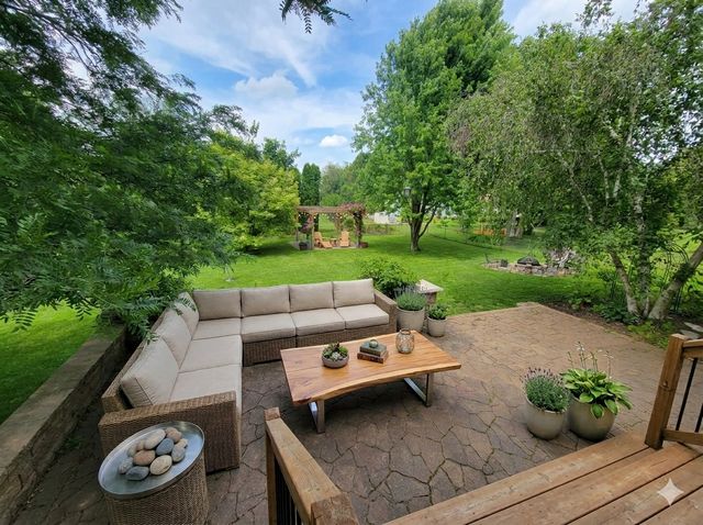 625 Mcfaddens Trail, Eagan, MN 55123