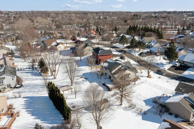 625 Mcfaddens Trail, Eagan, MN 55123