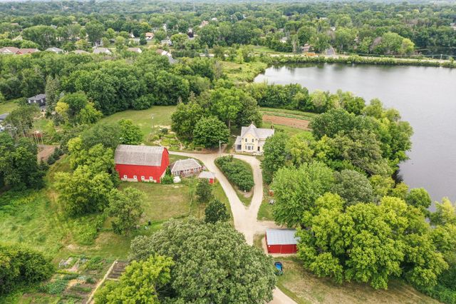 625 Mcfaddens Trail, Eagan, MN 55123