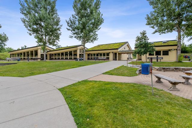 625 Mcfaddens Trail, Eagan, MN 55123