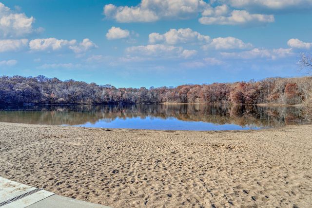 625 Mcfaddens Trail, Eagan, MN 55123