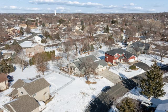 625 Mcfaddens Trail, Eagan, MN 55123