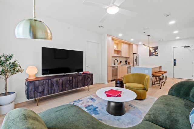 2323 S Lamar BLVD 520, Austin, TX 78704