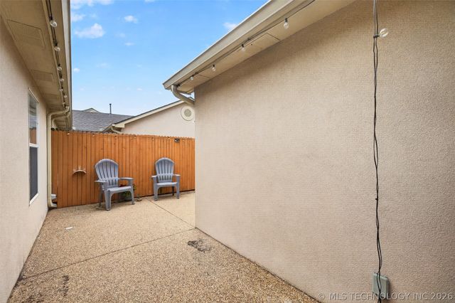 8323 E 81st Place, Tulsa, OK 74133