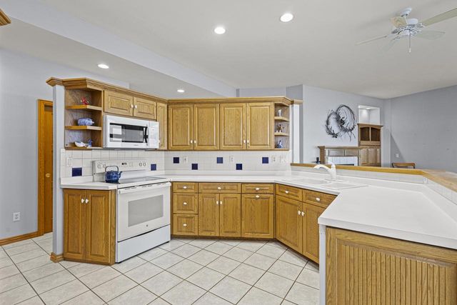 6051 SUNSET SHORES ROAD, Luxemburg, WI 54217