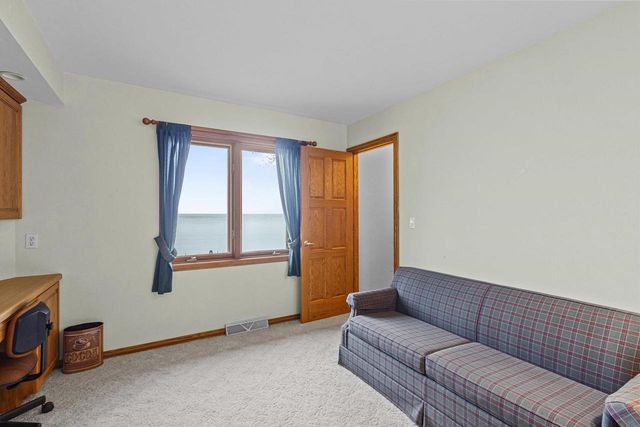 6051 SUNSET SHORES ROAD, Luxemburg, WI 54217