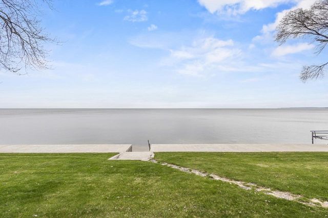6051 SUNSET SHORES ROAD, Luxemburg, WI 54217