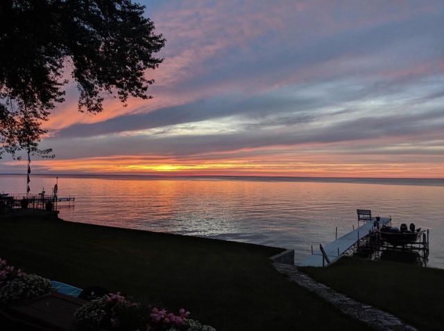 6051 SUNSET SHORES ROAD, Luxemburg, WI 54217