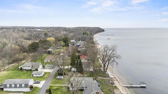 6051 SUNSET SHORES ROAD, Luxemburg, WI 54217