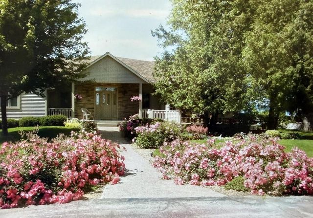 6051 SUNSET SHORES ROAD, Luxemburg, WI 54217